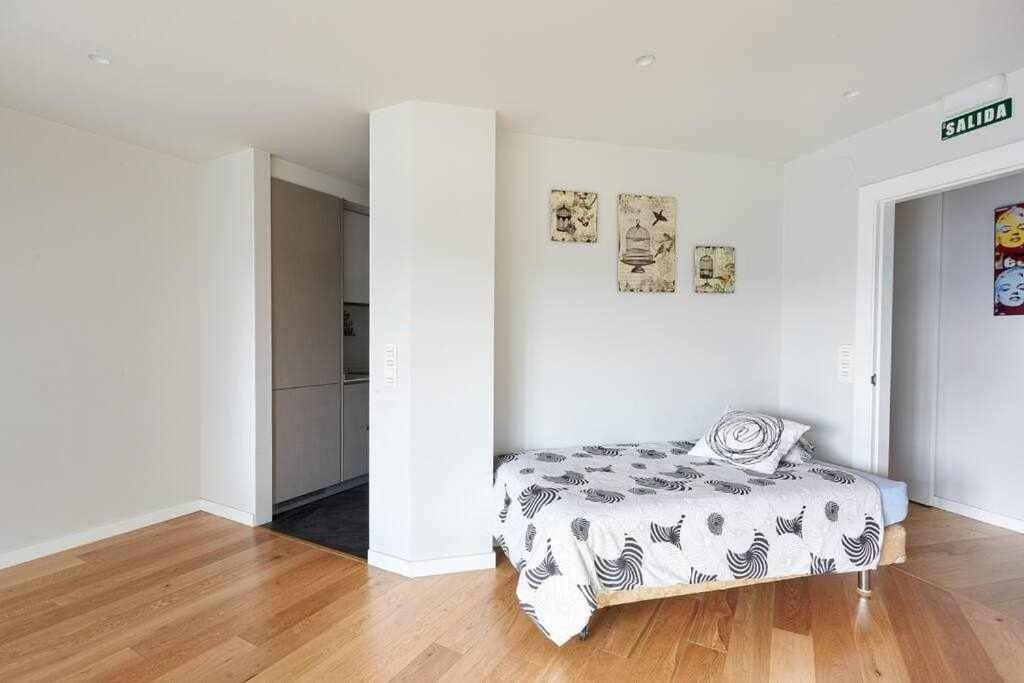 Apartamento Singular Deluxe Pamplona Ngoại thất bức ảnh