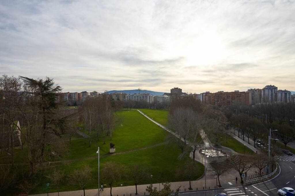 Apartamento Singular Deluxe Pamplona Ngoại thất bức ảnh